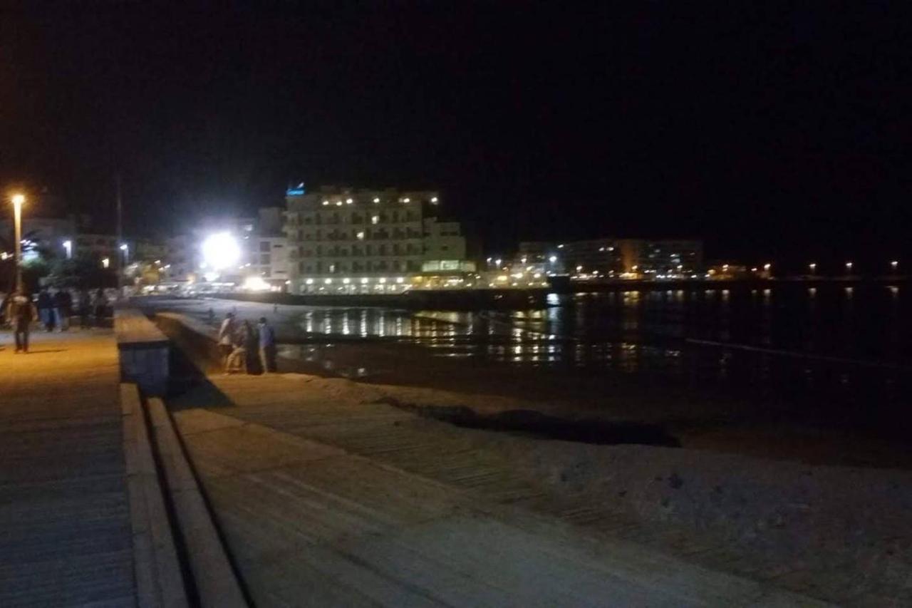 Luminoso Adosado Frente Al Mar Villa El Médano Exteriör bild
