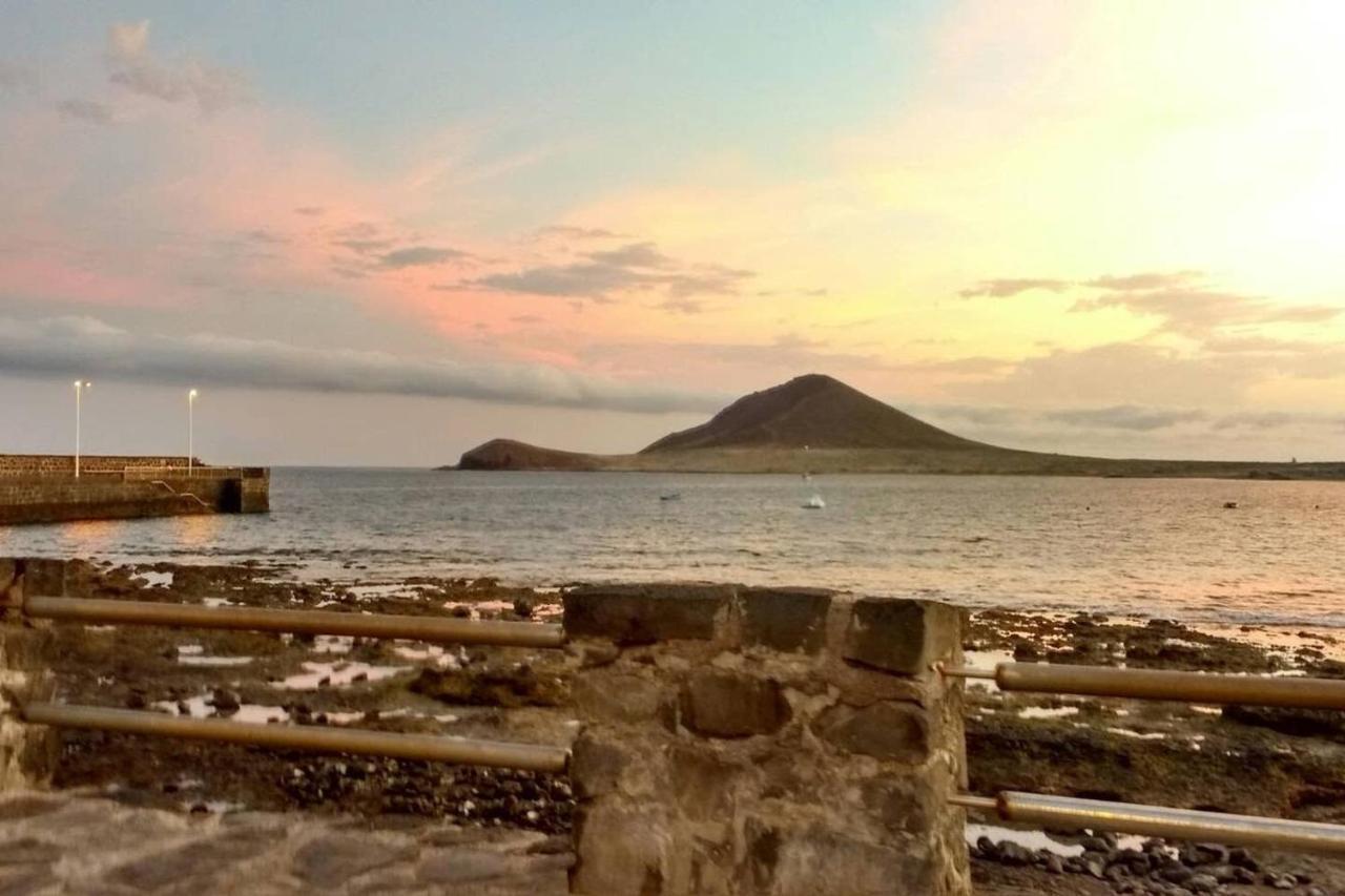 Luminoso Adosado Frente Al Mar Villa El Médano Exteriör bild